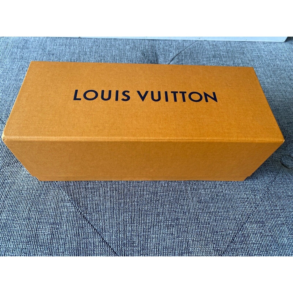 Authentic‎ Louis Vuitton Gift Box Magnetic Closure 10.5 x4x4 in LV